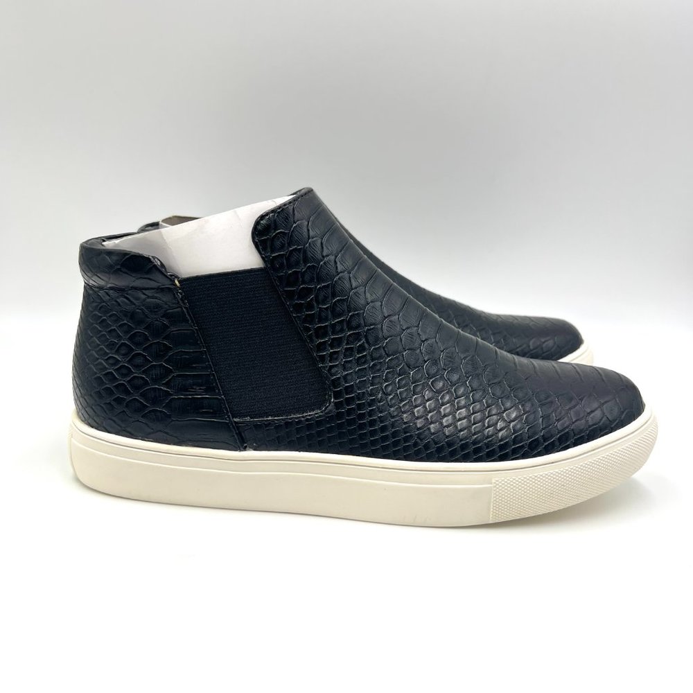 Coconuts Matisse Size 6.5 Black Faux Vegan Snakeskin Leather‎ High Top Sneakers